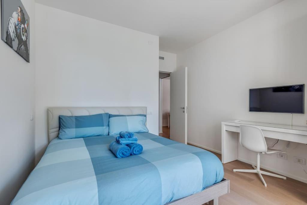 Easylife - Modern And Spacious Apt In Fiera City Life Милано Екстериор снимка