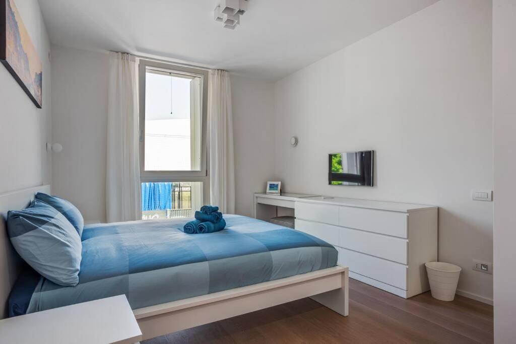 Easylife - Modern And Spacious Apt In Fiera City Life Милано Екстериор снимка